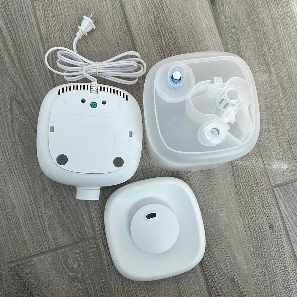 LEVOIT Humidifier - Picture 6 of 14